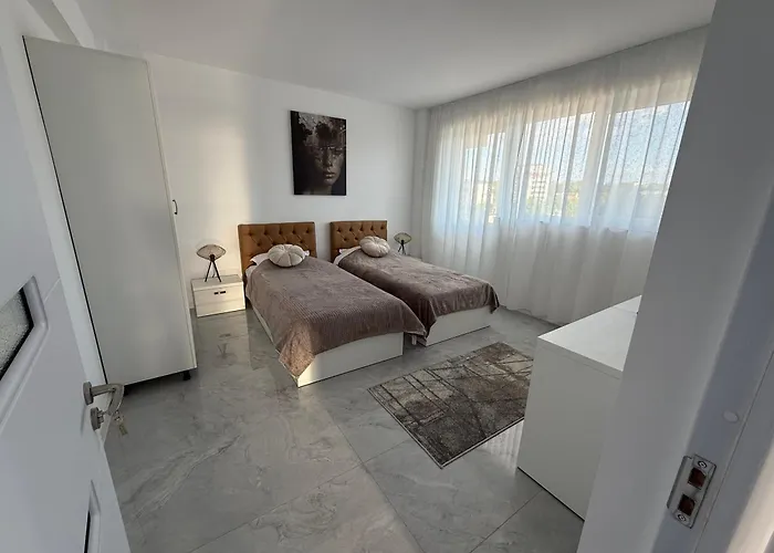 Casawyw 3 Apartman *